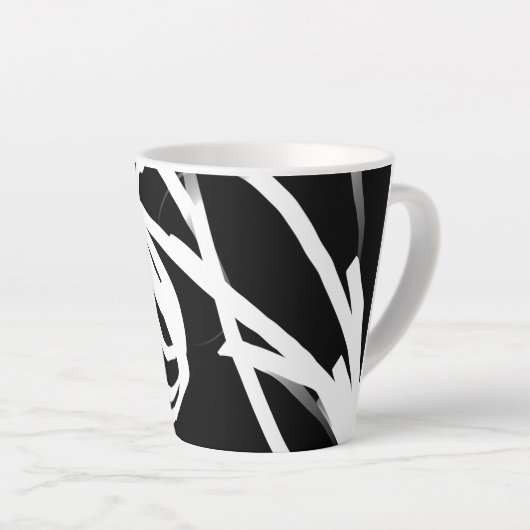Orchid Noir: Abstract zwart en wit Latte Mok (Rechterhoek)