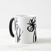 Orchidee Blanc: Abstract Wit & Zwart Magische Mok (Voorkant links)