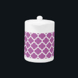 Orchidée violet blanc Marocain Quatrefoil Motif #5<br><div class="desc">Orchid Purple and White Marocain Quatrefoil Trellis Motif #5 Vous pouvez customiser ceci avec votre propre texte et / ou images si vous choisissez de faire votre propre design unique. Si vous voulez ce design dans d'autres couleurs,  envoyez-nous un email. 2014 ©FantabulousPatterns Tous droits réservés</div>