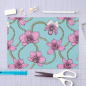 Orchideeën en kettingen, roze en blauw tissuepapier (Craft)