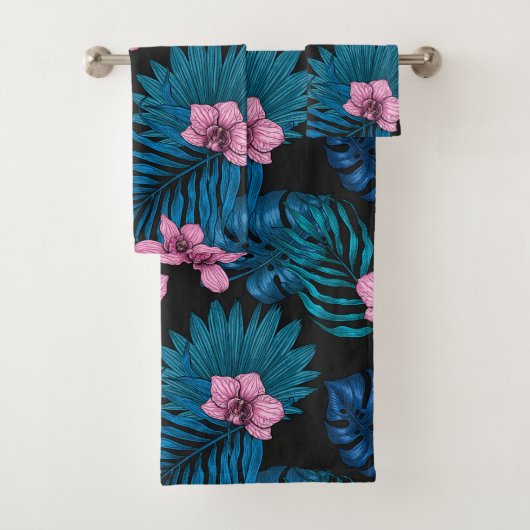 Orchideeën en palmbladeren, roze en blauw op zwart bad handdoek (Insitu)