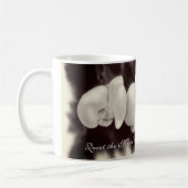 orchideeën voor zwarte en witte waterverf koffiemok (Links)