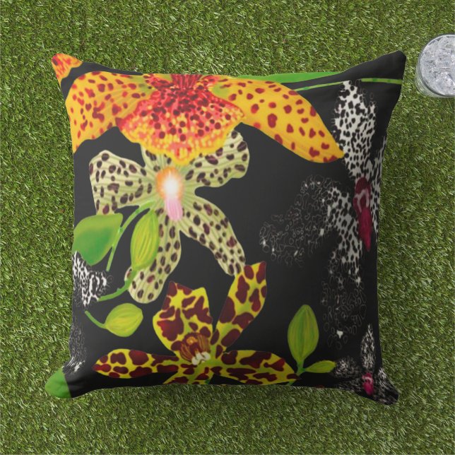 Orchids Pillow Buitenkussen (Gras)