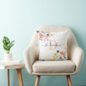 Oreiller à fleurs sauvages aquarelle avec monogram (Chaise)