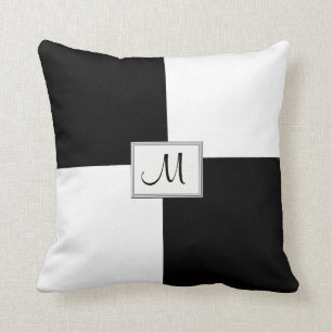 Oreiller à lancer noir blanc monogramme