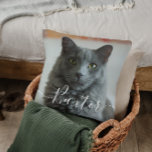 Oreiller à lancer photo animal<br><div class="desc">Cherchez des souvenirs spéciaux de votre animal de compagnie avec ce mignon coussin de lancer photo!</div>