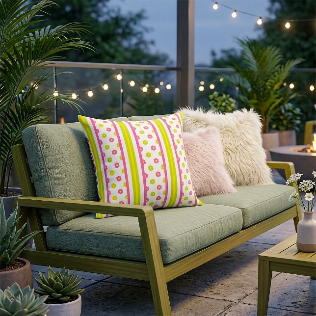 Oreiller à rayures florales roses (Créateur téléchargé)