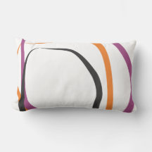 Oreiller blanc avec accents pourpre et tangerine