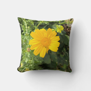 Oreiller en forme de marguerite jaune