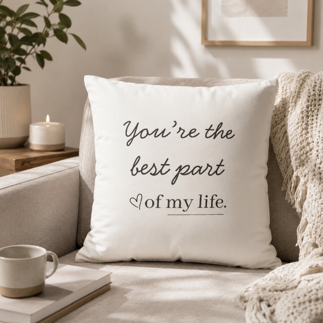 Oreiller jeté avec citation romantique moderne (Créateur téléchargé)