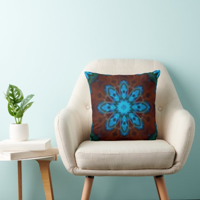 Oreiller jeté bleu et marron (Chaise)
