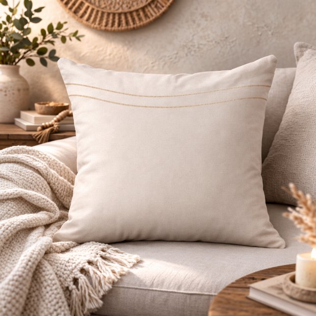 Oreiller jeté Vagues de Champagne Sableux (Sandy gray with champagne ripples for refined coastal living spaces)