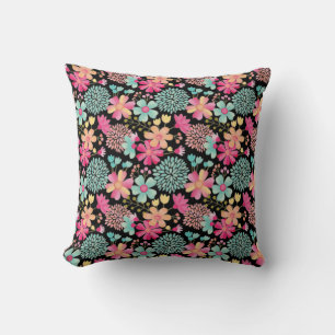 Oreiller pour nurserie avec motif floral peint pou