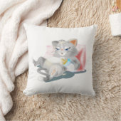 Oreillers à lancer amusant avec chat bébé Boire du (Couverture)
