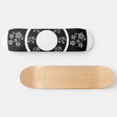 Oriental Black Wood Floral Design Skateboard (Horizontaal)
