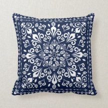 Oriental Damask Blue en White