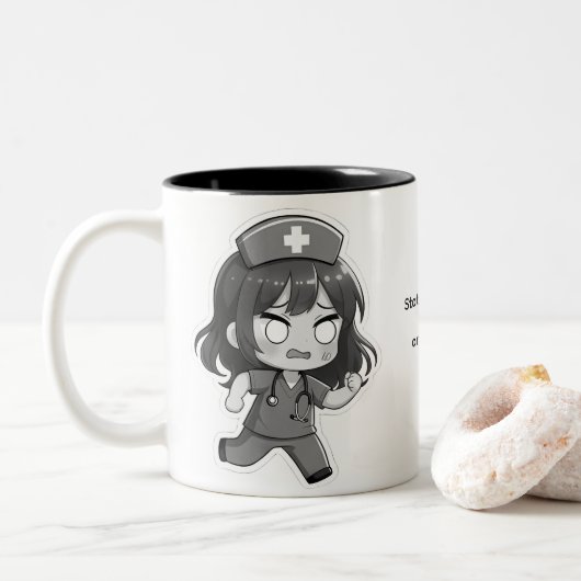 Original Chibi Nurse - The Hectic Shift Tweekleurige Koffiemok (Met donut)