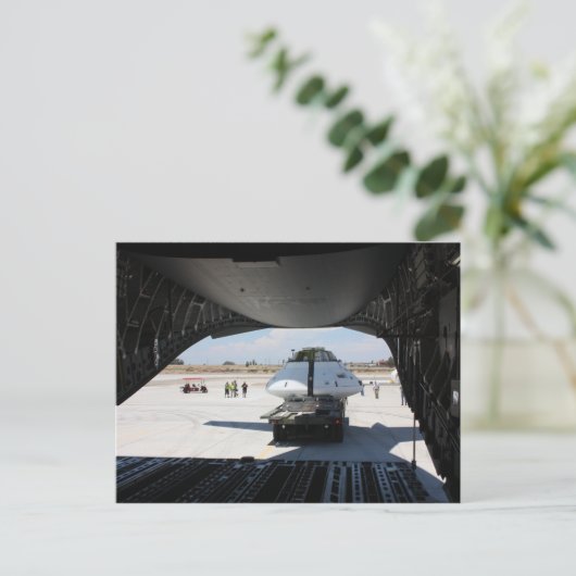 Orion's ruimtevaartuig laden briefkaart (Staand voorkant)