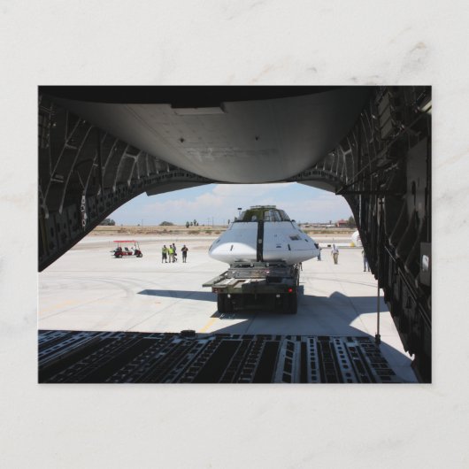 Orion's ruimtevaartuig laden briefkaart (Voorkant)