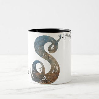 Ornamental Script Letter S Mug Tweekleurige Koffiemok