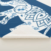 Ornate Patterned Blue Elephant Sherpa Deken (3/4)