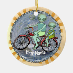 Ornement Alien à vélo