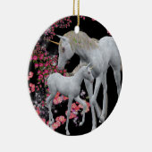 Ornement blanc d'imaginaire de licorne et de (Droite)