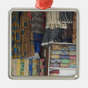 Ornement Carré Argenté Afrique, Ghana, Accra. Textile et artisanat d'Accr