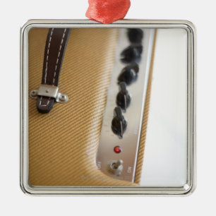 Ornement Carré Argenté Amplificateur 2