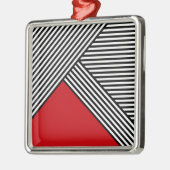 Ornement Carré Argenté Bandes noires et blanches avec triangle rouge (Gauche)