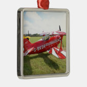 Ornement Carré Argenté Biplan rouge (Droite)