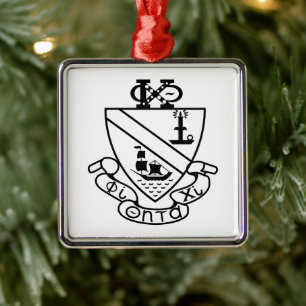 Ornement Carré Argenté Blason de Phi Chi Theta N&B