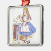 Ornement Carré Argenté Buvez-moi 1 (Gauche)