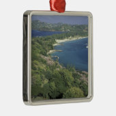 Ornement Carré Argenté Caraïbes, Antilles, Sainte-Lucie. Vue de (Droite)