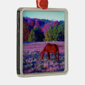Ornement Carré Argenté Cheval Brown en Grass violet (Droite)