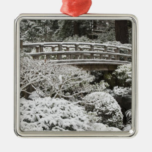 Ornement Carré Argenté Chutes de neige dans le jardin japonais de Portlan