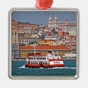 Ornement Carré Argenté Ciel de Lisbonne avec vieux ferry sur le fleuve Ta