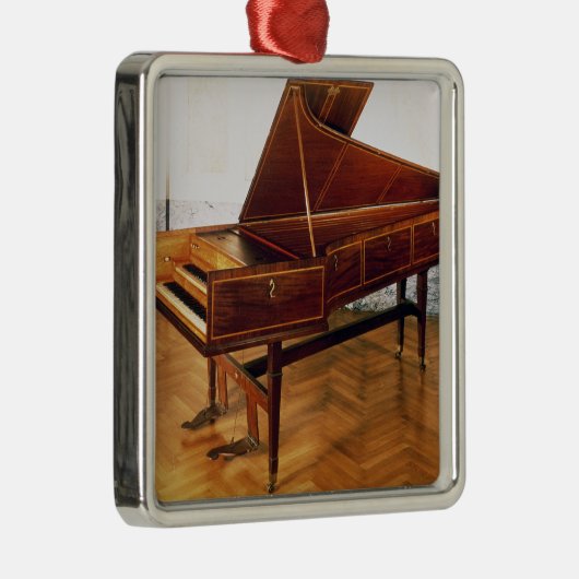 Ornement Carré Argenté Clavecin appartenant à Franz Joseph Haydn (Droite)