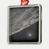 Ornement Carré Argenté Conception par l'artiste d'un objet Kuiper Belt (Gauche)