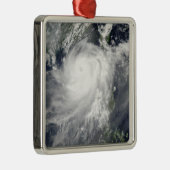 Ornement Carré Argenté Cyclone tropical Linfa (Droite)