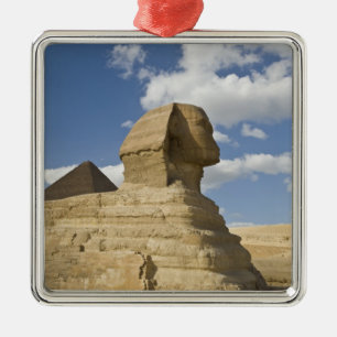 Ornement Carré Argenté Égypte, Gizeh. Le grand Sphynx s'élève au-dessus d