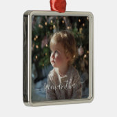 Ornement Carré Argenté Elegant Script Signature Name Photo (Droite)