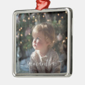 Ornement Carré Argenté Elegant Script Signature Name Photo (Gauche)