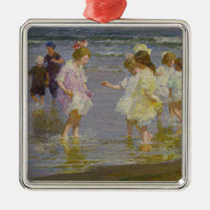 Ornement Carré Argenté Enfants marchant sur la plage (par E.H. Potthast)