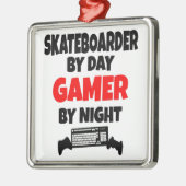 Ornement Carré Argenté Gamer Skateboarder (Gauche)