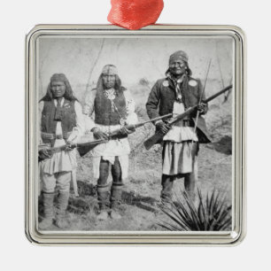 Ornement Carré Argenté Geronimo et trois de ses guerriers d'Apache, 1886