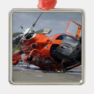 Ornement Carré Argenté Hélicoptère du dauphin MH-65 écrasé chez Arcata