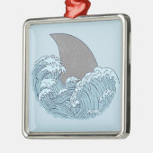 Ornement Carré Argenté Illustration de requin (Gauche)