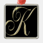 Ornement Carré Argenté Initiales du monogramme K d'or (Devant)