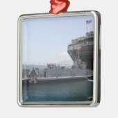 Ornement Carré Argenté Installation de l'utilitaire d'embarcation de déba (Gauche)